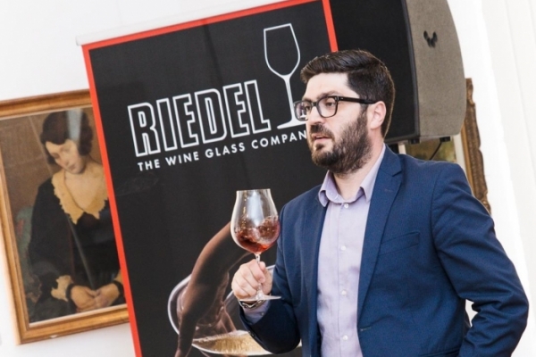 RIEDEL PERFORMANCE EXPERIENCE by Vinimondo
